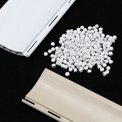 Hartes kugel-Verdrängungs-Profil PVCs 1.6g/Cm3 Plastik