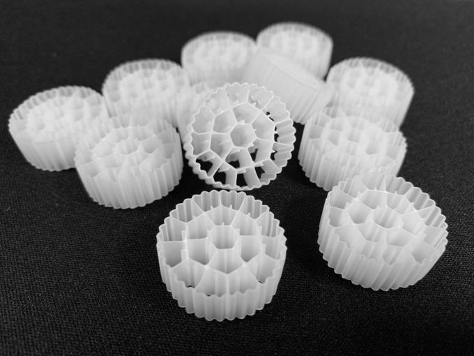 Weiße Jungfrau HDPE 10X7mm Aquakultur Filtermaterial-K2 1