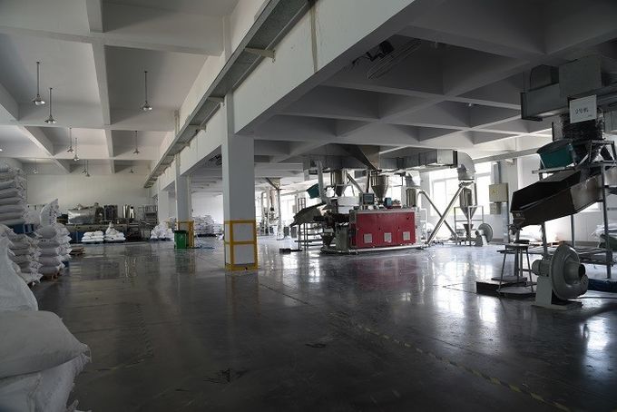 Tongxiang LuoX Plastic CO.,LTD Fabrik Produktionslinie 1